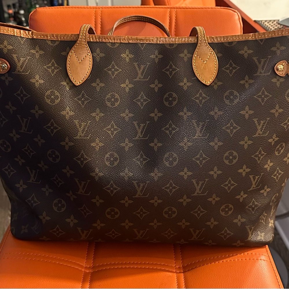 Elegant Pink Women's Bag